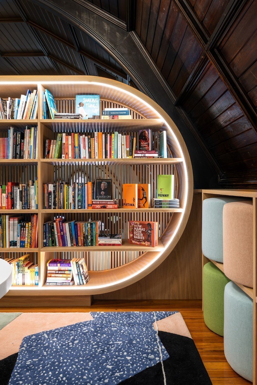 Library by MCKA