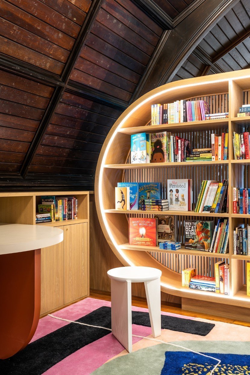 Library by MCKA