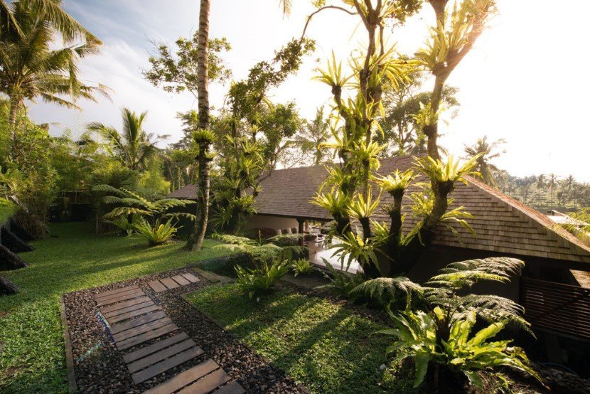 Rumah Hujan by Maximilian Jencquel