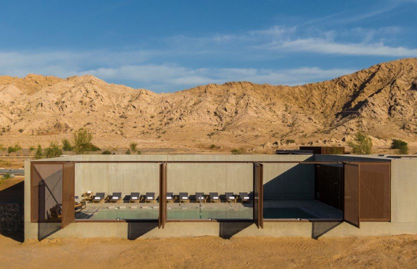 Desert hotel by Anarchitect
