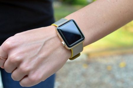Stanford research reveals that Apple Watch can accurately measure irregular heartbeats