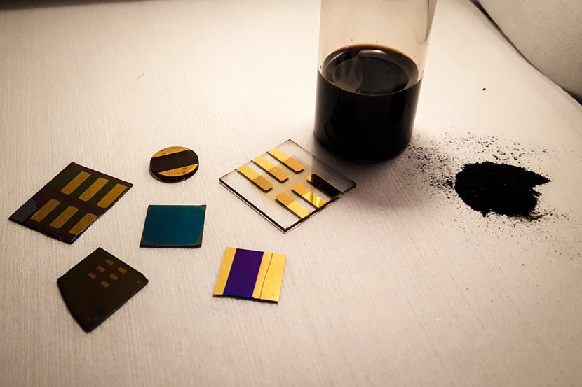 Coal based functional devices