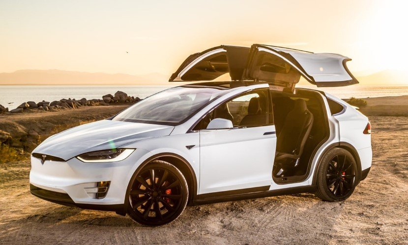  Tesla Model X